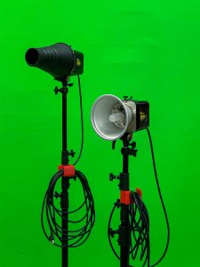 AlienBee B800 Studio Strobe with snoot